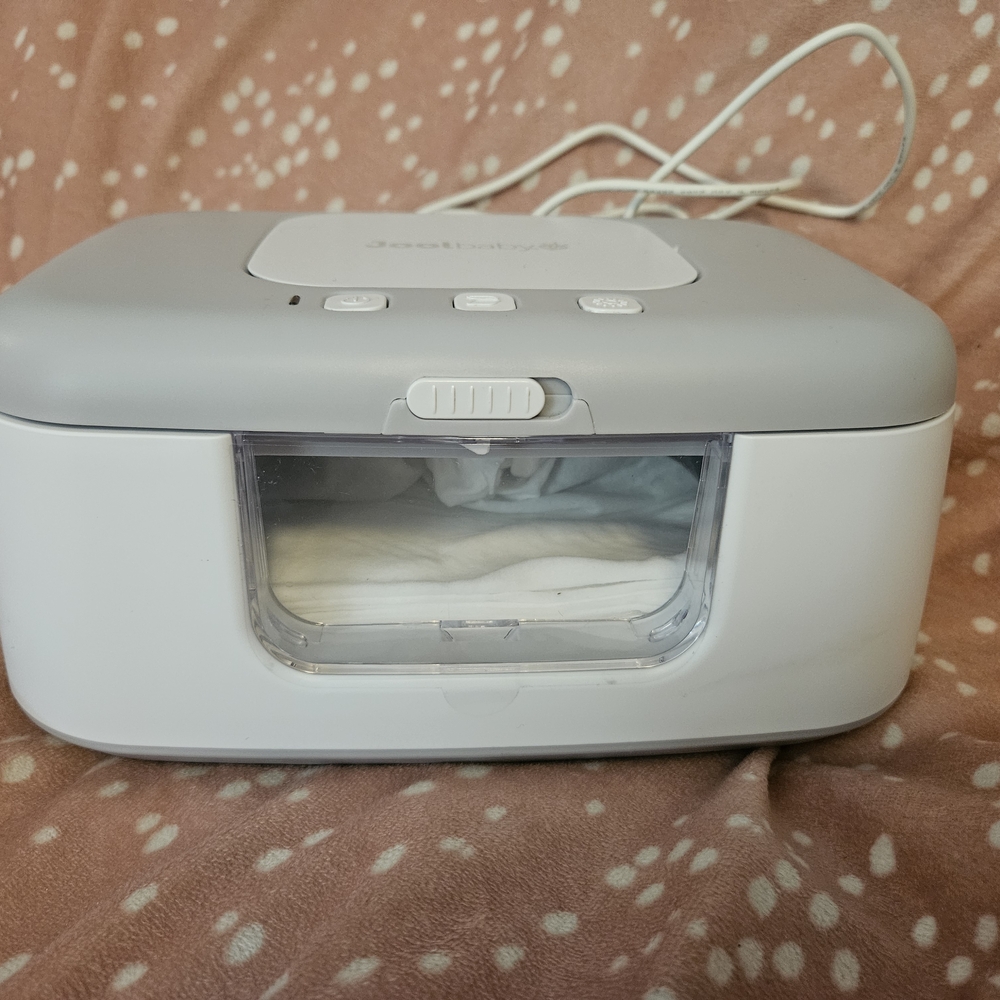 Gray and White Wipe Warmer